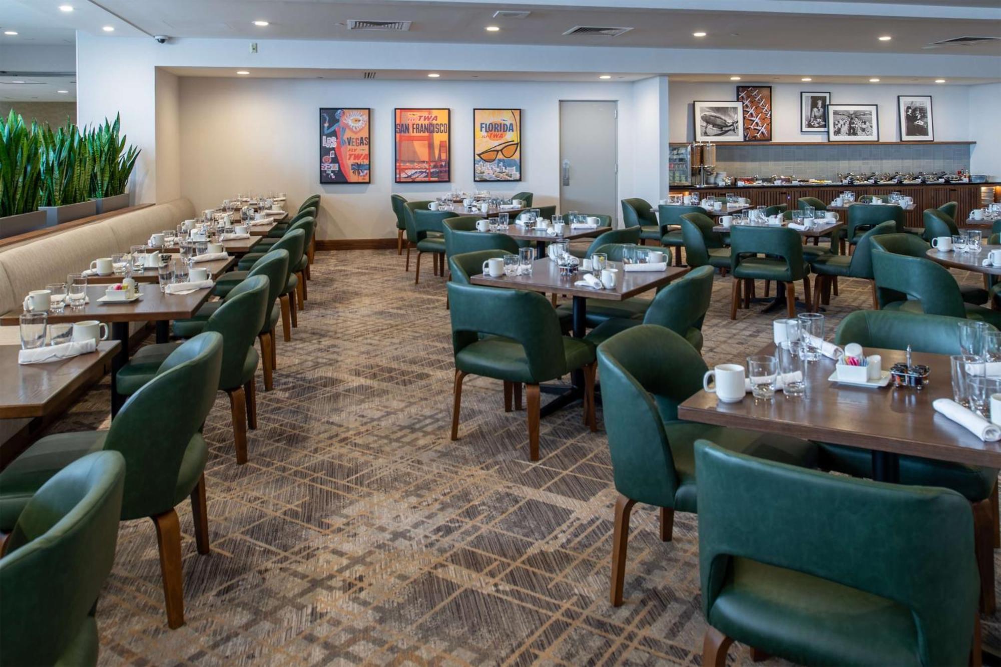Hampton Inn By Hilton St Louis Airport Woodson Terrace ภายนอก รูปภาพ