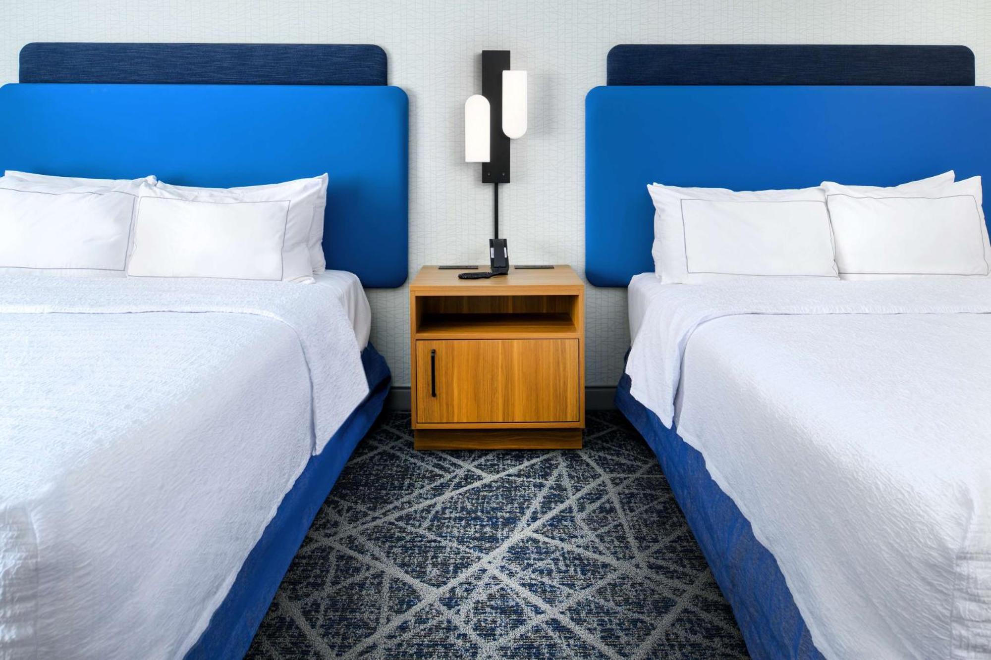 Hampton Inn By Hilton St Louis Airport Woodson Terrace ภายนอก รูปภาพ