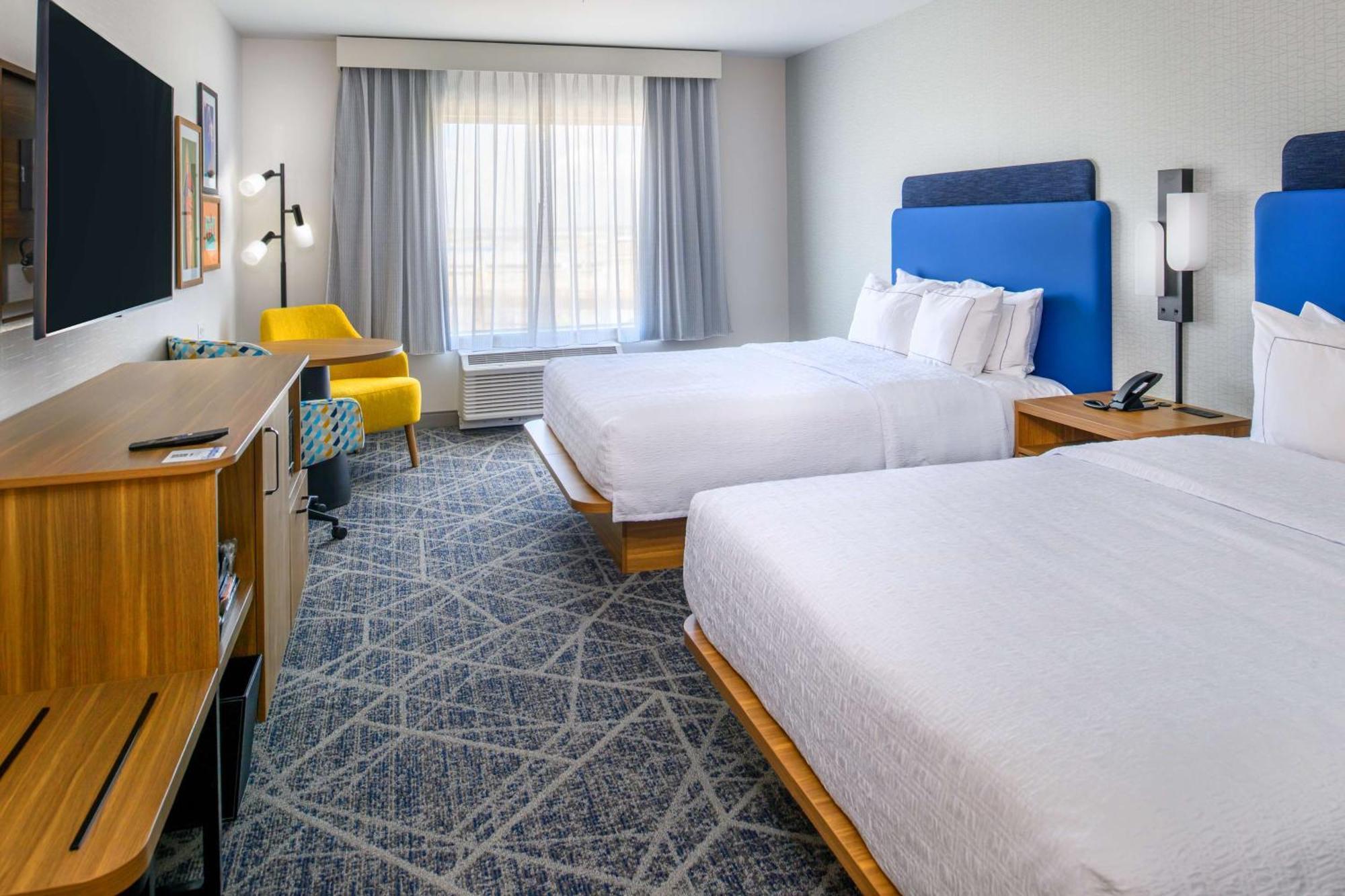 Hampton Inn By Hilton St Louis Airport Woodson Terrace ภายนอก รูปภาพ