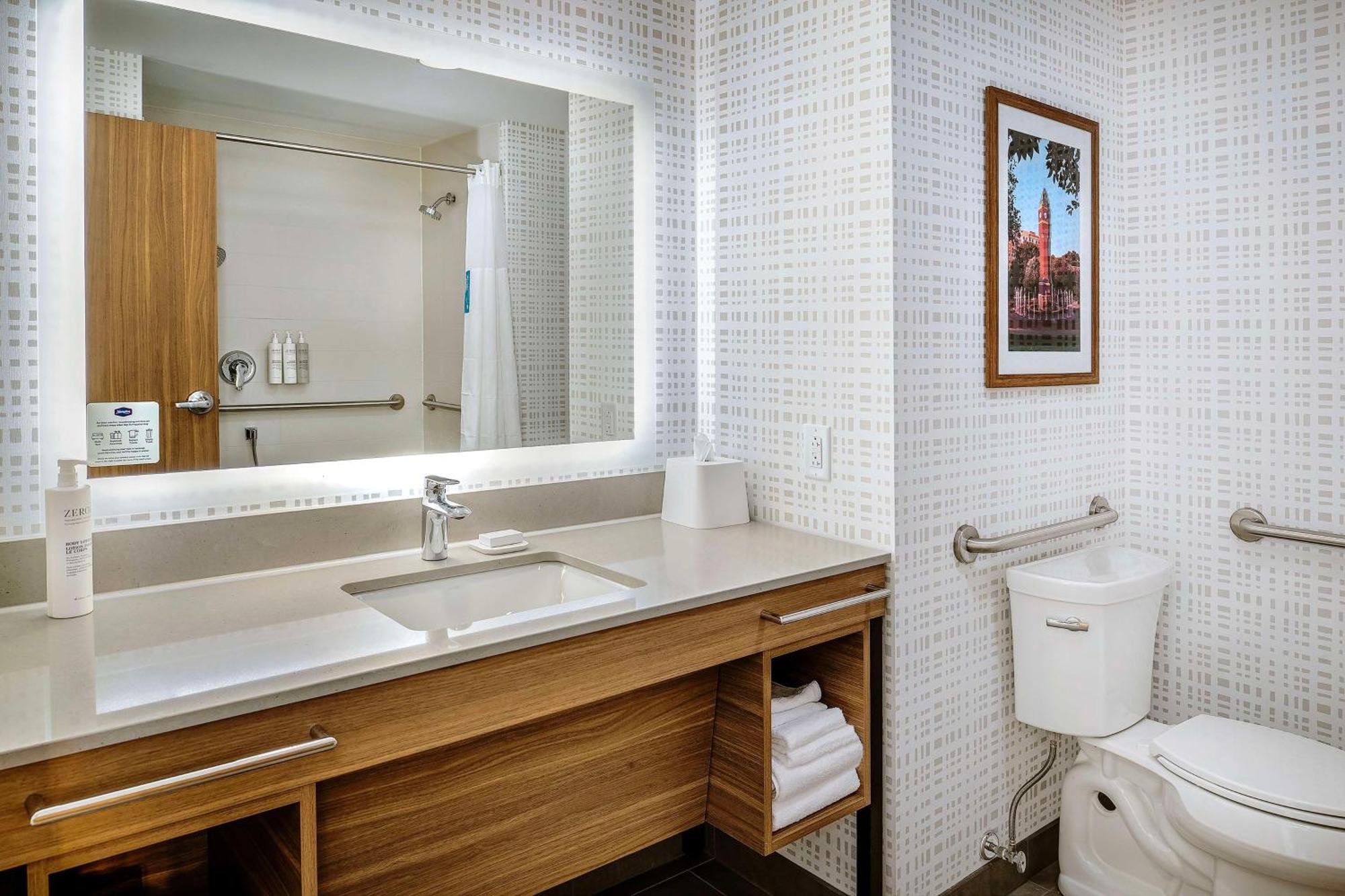 Hampton Inn By Hilton St Louis Airport Woodson Terrace ภายนอก รูปภาพ